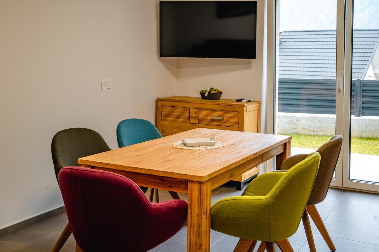 Apartments Luxury Ad Jesenice Exterior foto
