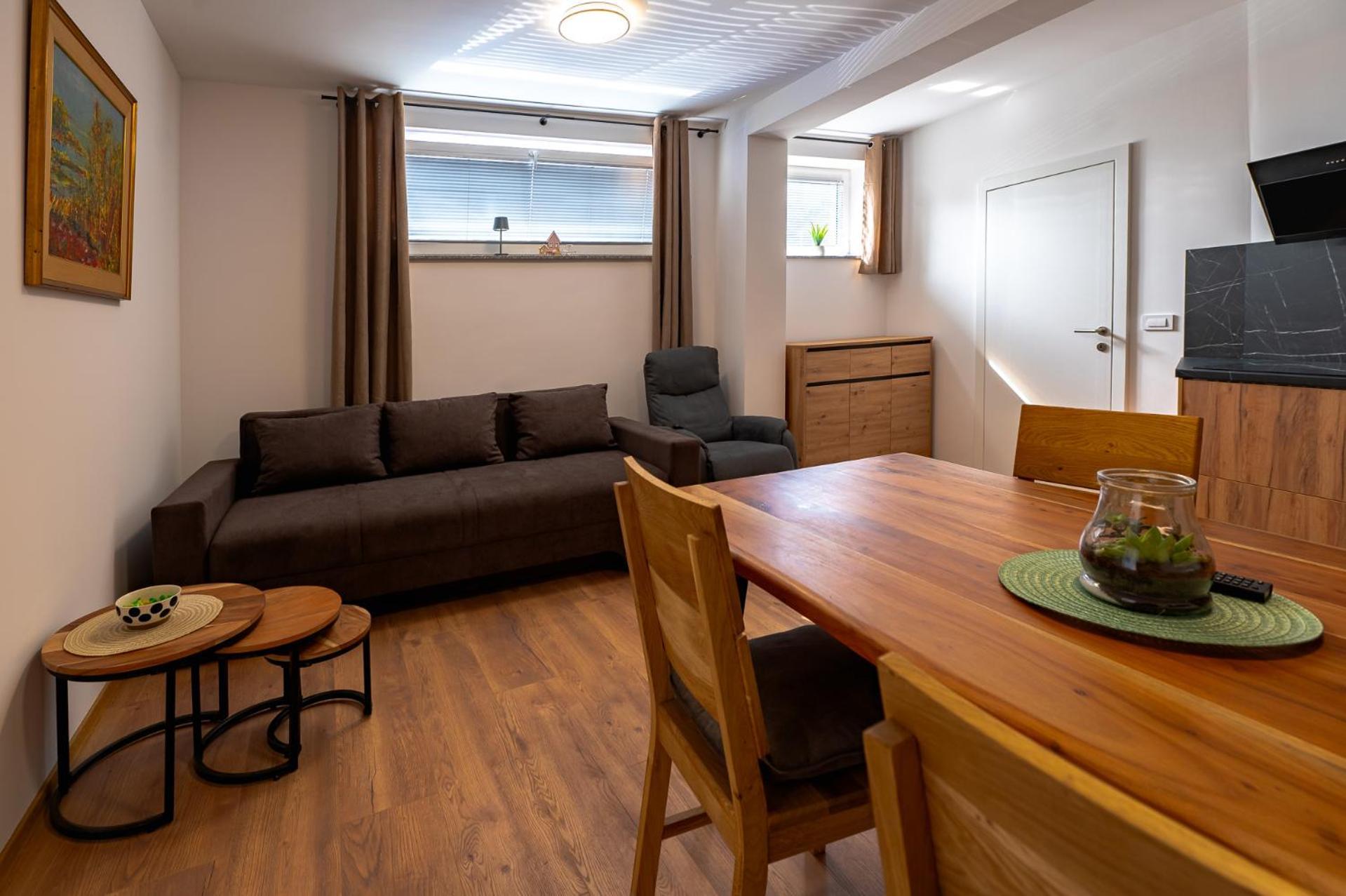 Apartments Luxury Ad Jesenice Exterior foto